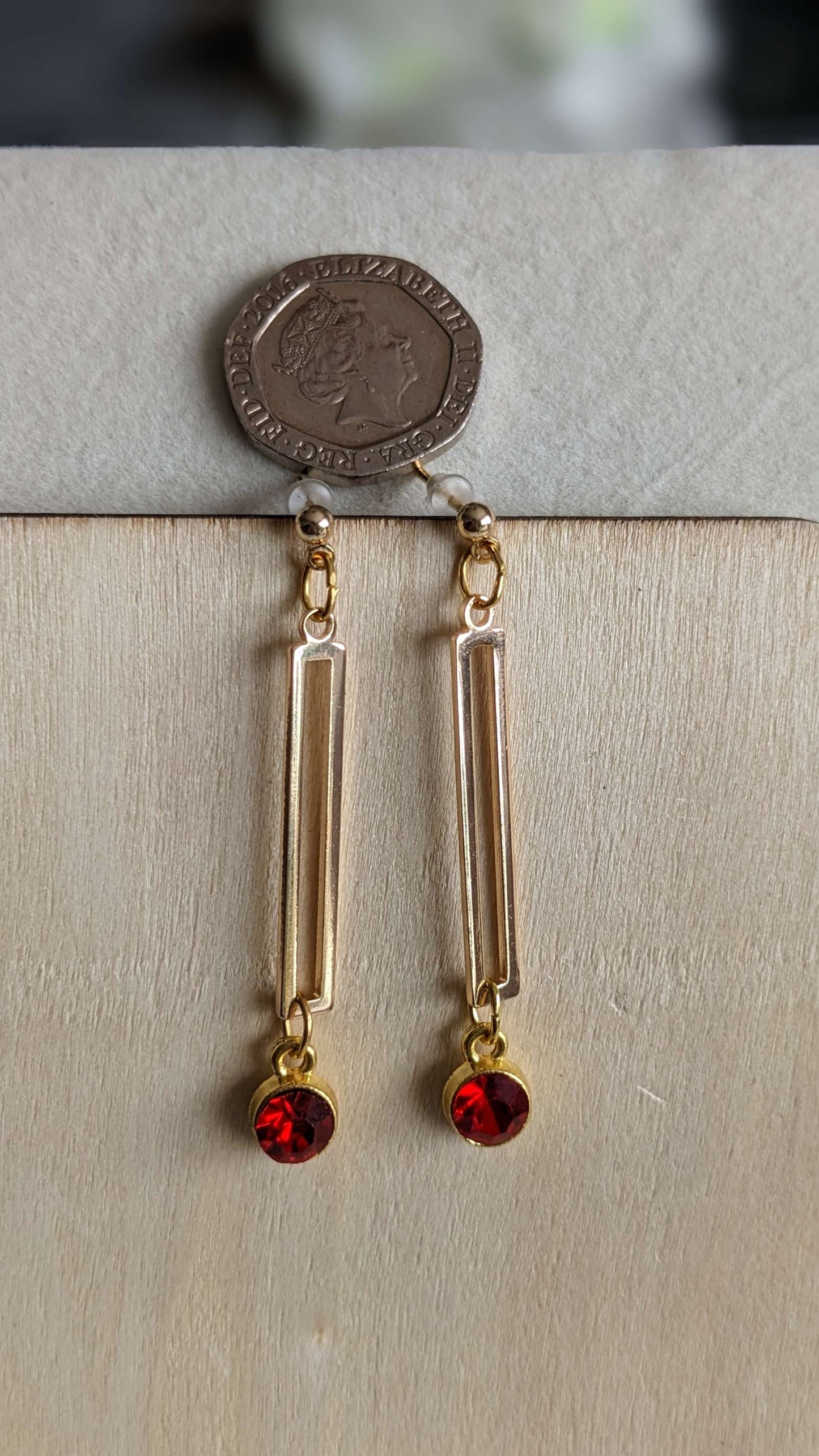 Gold Drop Red image 3
