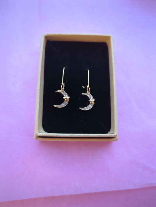 Small moon hook earrings  image 0