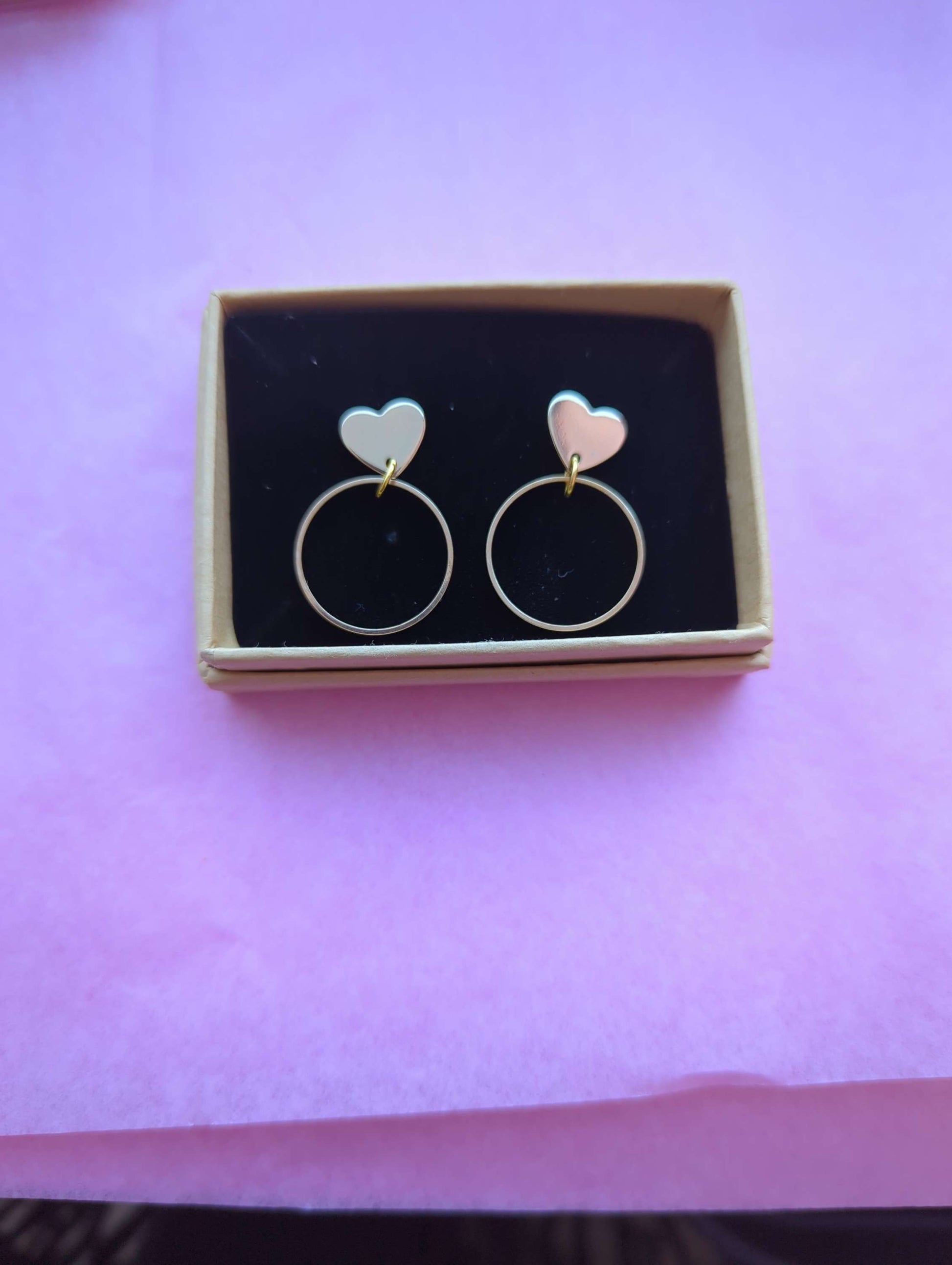 Heart circles image 0