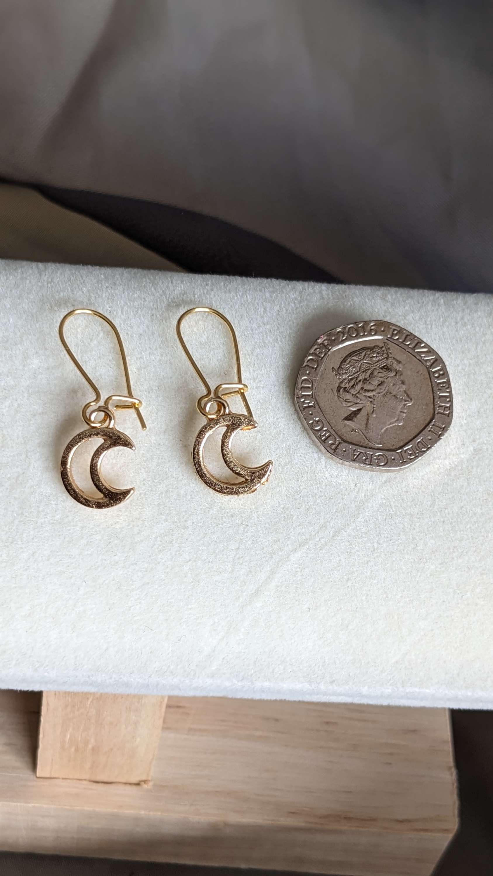 Small Gold Moon image 2