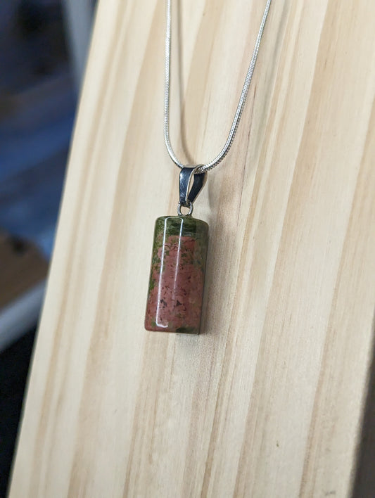 Cylider Gemstone Necklace image 0